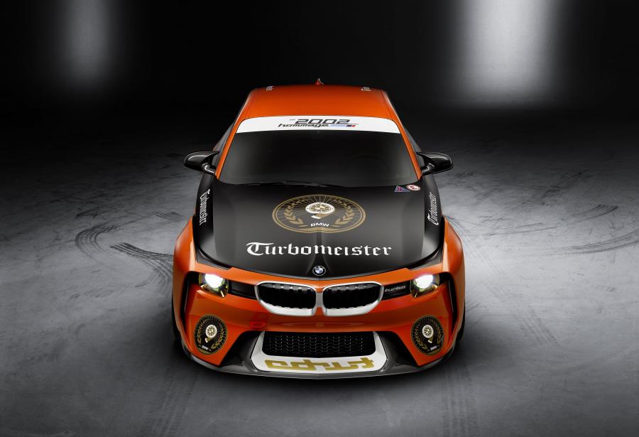  BMW 2002 Hommage Jagermeister Concept 2016 года  (фото 7 из 10)